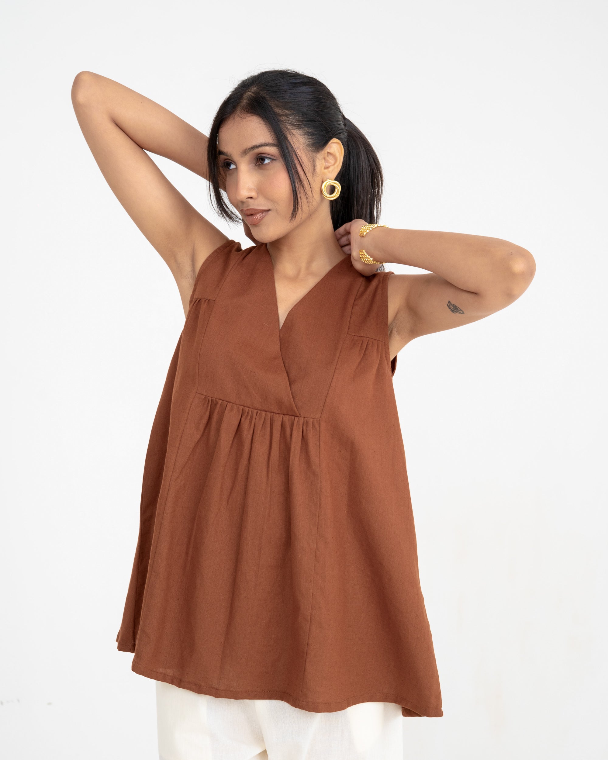 Iris Brown Top