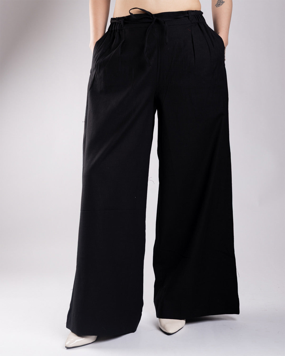 Orin Black Drawstrings Pants