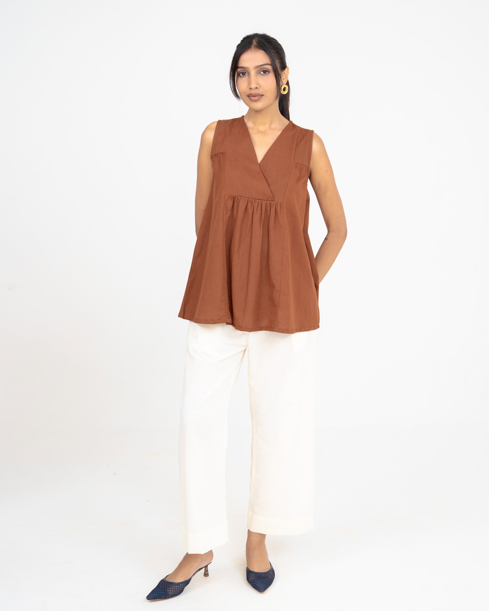Iris Brown Top