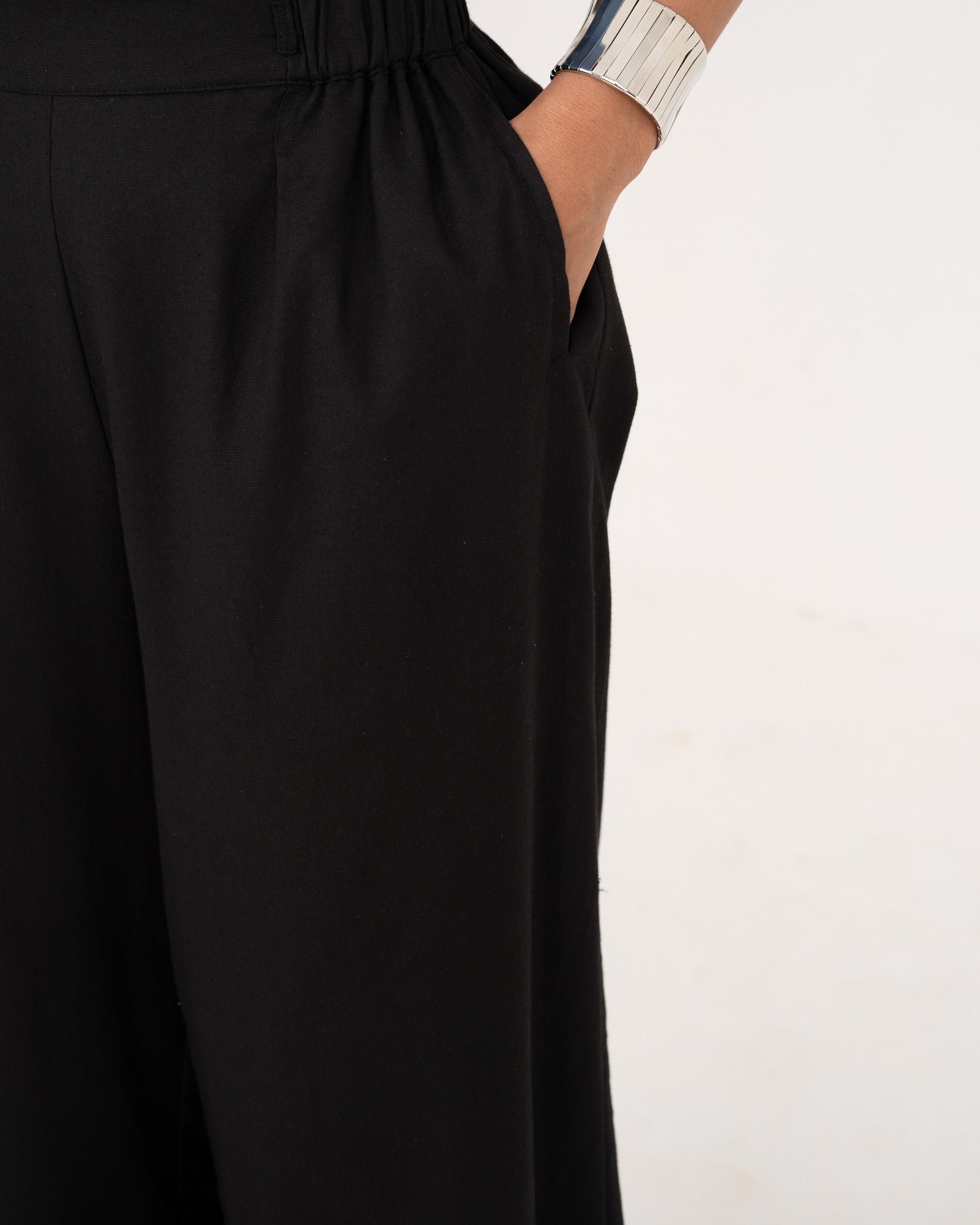 Orin Black Drawstrings Pants
