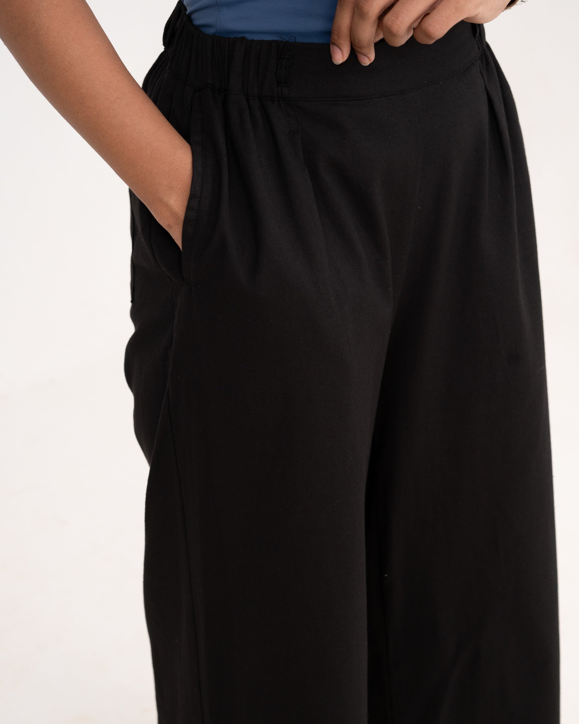 Orin Black Drawstrings Pants